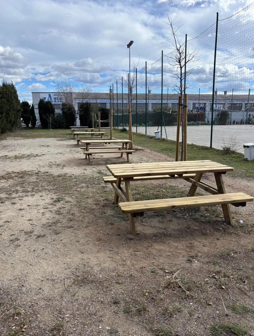 A l’Institut Investigador Blanxart han obert una zona de pícnic al seu&nbsp;pati.